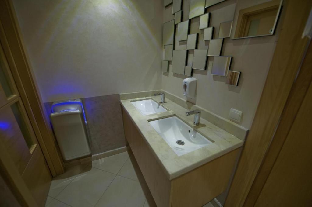Hotel Al Amal Tiznit Exterior photo